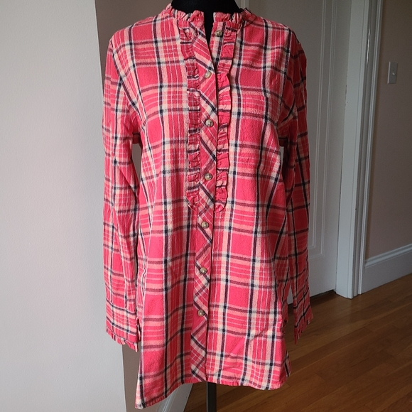 Lucky Brand Tunic Top. - Picture 6 of 10